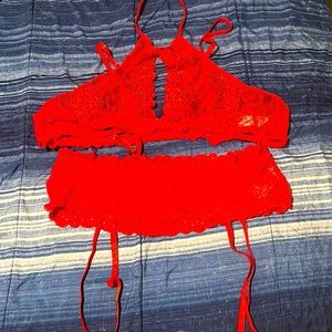 Lace top and garter set